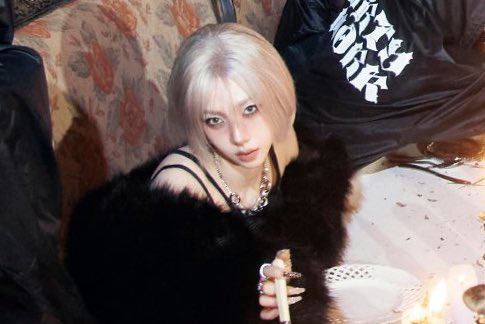 karinazzang's tweet image. 탈색모 단발 카리나님 진짜 너무 느낌 좋음..