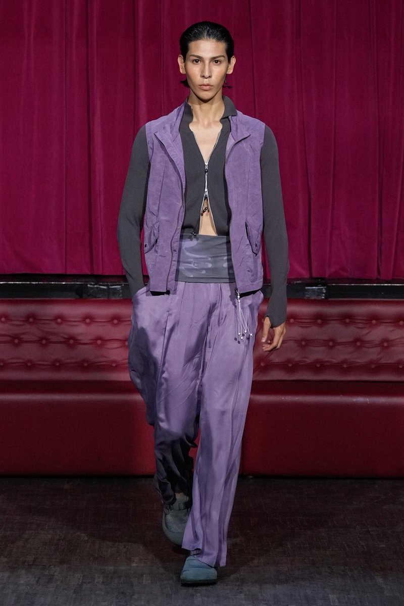 fashionsnap's tweet photo. ラウールがミラノコレデビュー、ロンドン発のブランド「サウル ナッシュ」のショーに登場。
ラウールは、ミラノだけではなく、6月24日から29日まで開催されるパリファッションウィークでもモデルオーディションに参加する。
https://t.co/CQPNdkfW7L https://t.co/JKpRM0s5PT