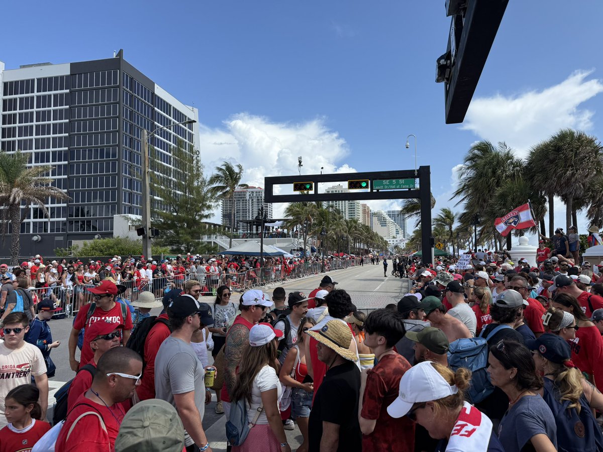 The view from the <a href="/mdipasquale7/">Mike DiPasquale</a> <a href="/wsvn/">WSVN 7 News</a> compound on A1A (Beachfront Avenue!)