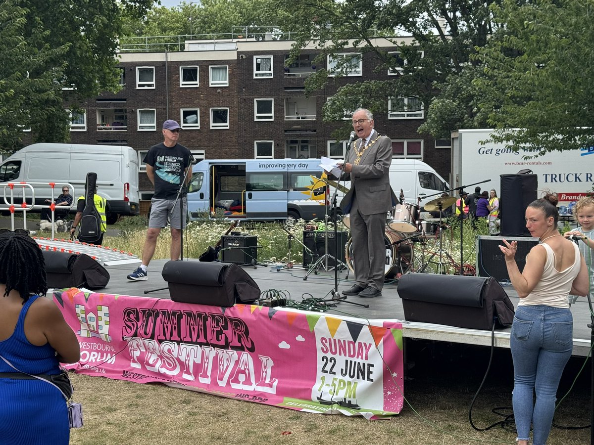 David Boothroyd (@220_d_92_20) on Twitter photo Thanks to <a href="/LM_Westminster/">The Lord Mayor of Westminster</a> for celebrating #windrushday2025 at the Westbourne Summer Festival Thanks to <a href="/LM_Westminster/">The Lord Mayor of Westminster</a> for celebrating #windrushday2025 at the Westbourne Summer Festival