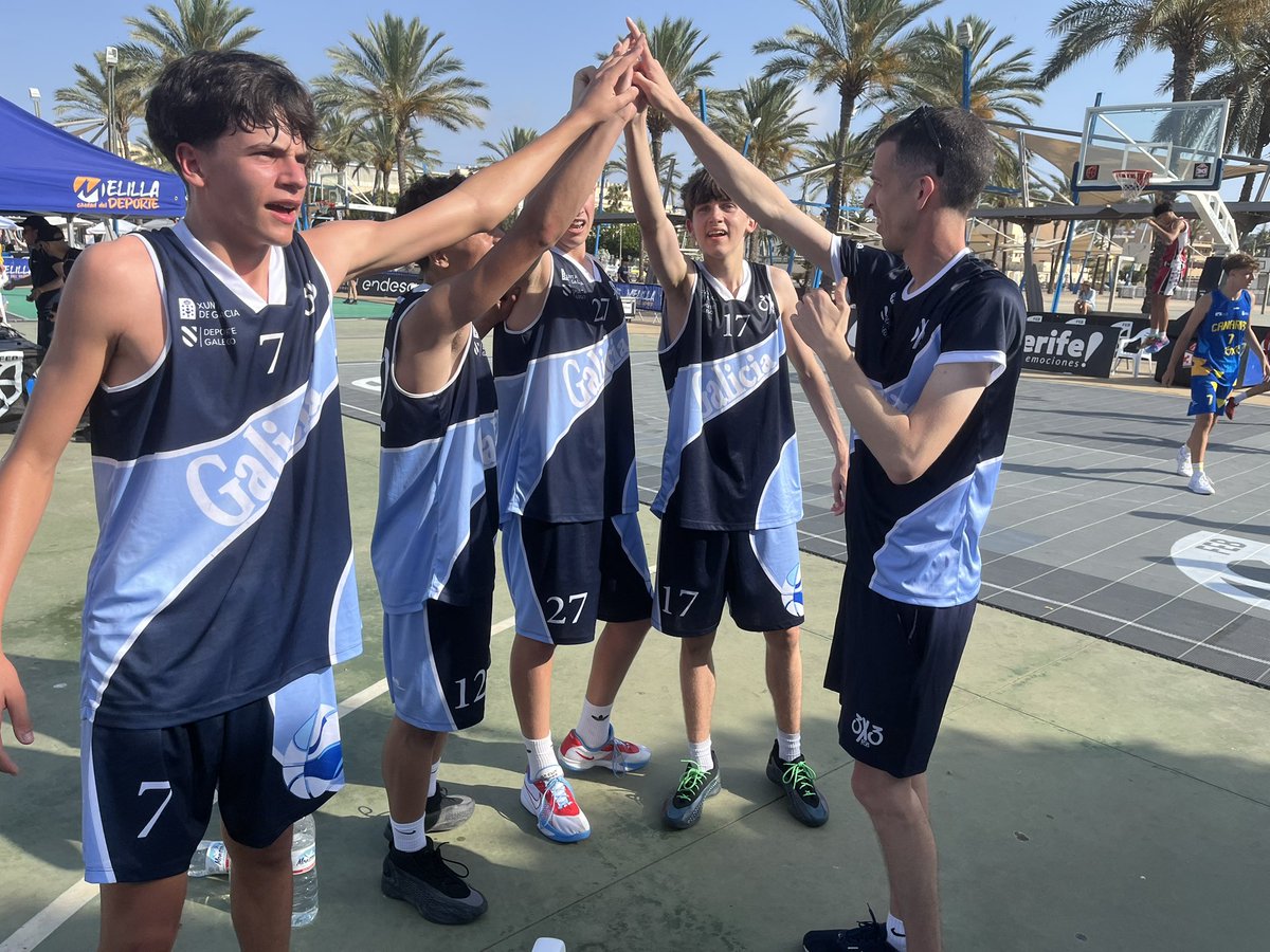 Que Campionato, Rapaces! 🫶🥹

🫡 Comandados por Sergio, Fernando, Aron, Mateo e Adrián fixeron a Galicia 3x3 U15 ⛹️ SUBCAMPIOA de España!. 

GRAZAS por facernos desfrutar! 🥰

 #BaloncestoGalego 💙🏀 #3x3FGB