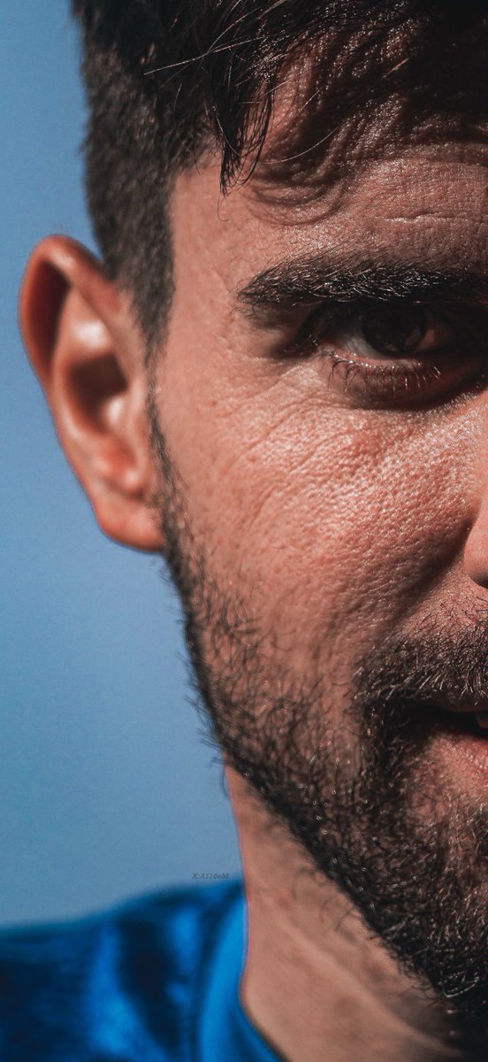 خلفيه هلالية! الروبن نيفيز 😮‍💨✨