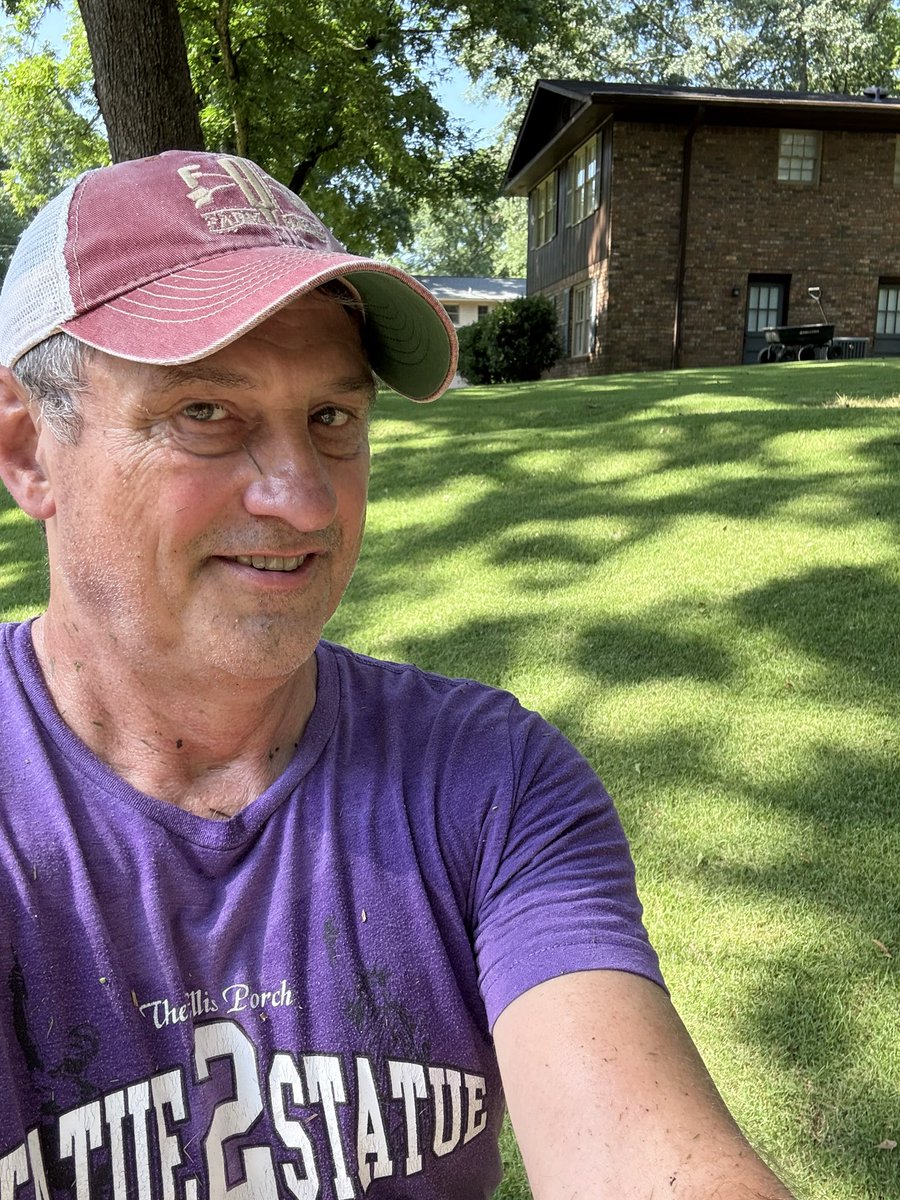 Bama26Point2's tweet photo. Best to attack the yard when it’s a real feel of 91°F at 9:30am than waiting til the nastiness of the afternoon #GetRDone https://t.co/vlrbFdwymh