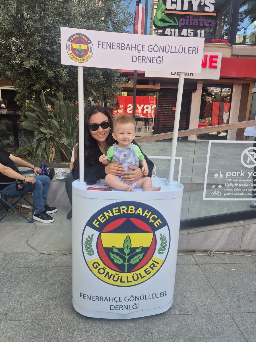 Kulüp üyemiz Av.Burak Batuhan Birtane imzalarını verdiler.

Tüm üyelerimizi aydınlık yarınlar için imza vermeye davet ediyoruz.

Caddebostan Işıklar, No: 296 (Eczane Demir önü)

#Geleceğeİmza