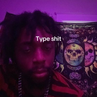 #NewProfilePic  they give me loyalty and i don’t gotta pay for it