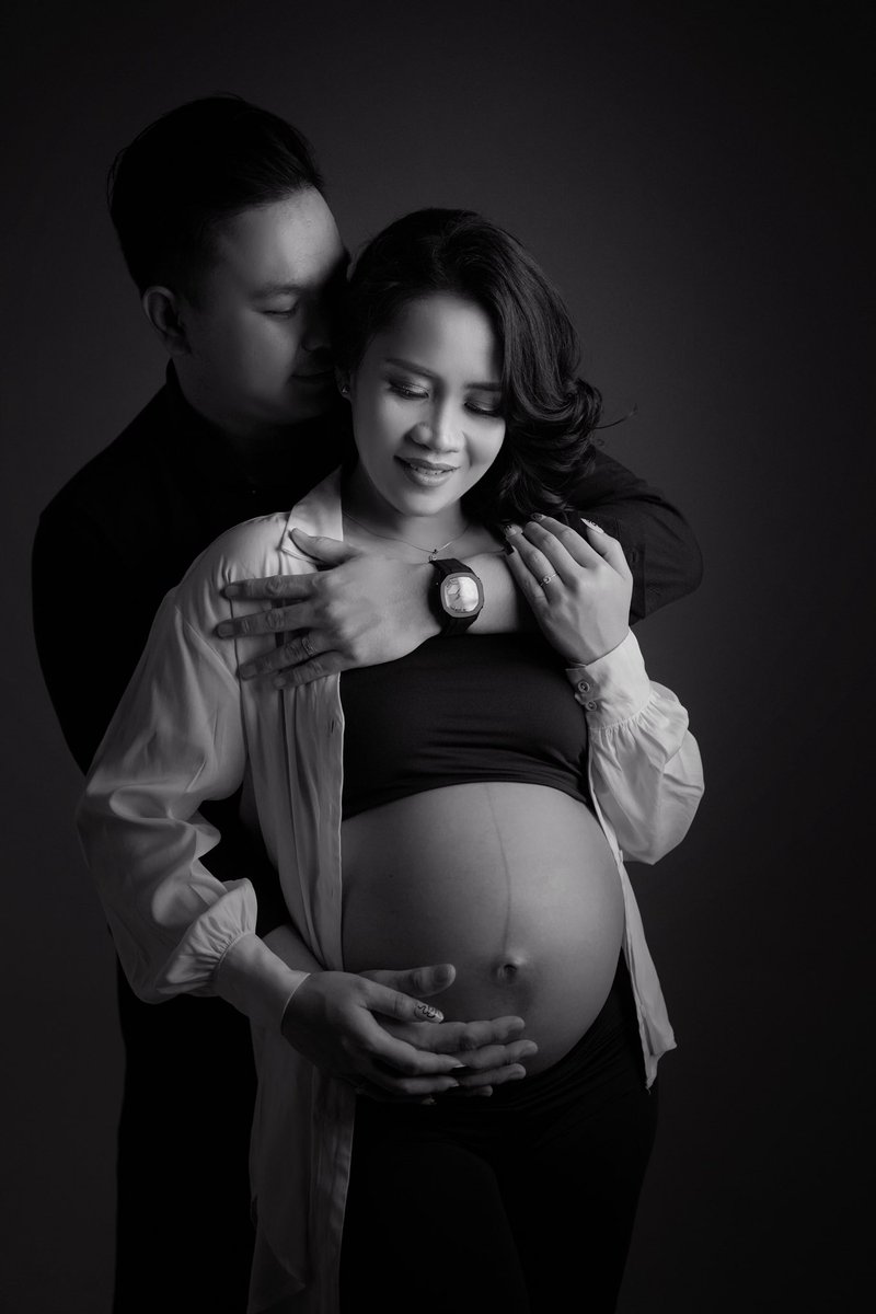 agnesyahale's tweet photo. A tiny miracle is on the way 💫

#maternityshoot https://t.co/KxRW34fCWF