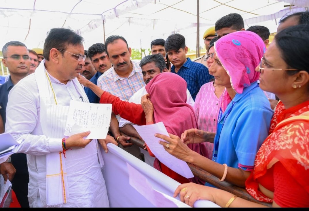 SureshS15404333's tweet photo. L2_के_साथ_न्याय_करो
#L2_छाया_पद_सृजित_करो
माननीय मुख्यमंत्री@BhajanlalBjpजी शैडो पद  पर निर्णय कर चयनित शिक्षकों को खुशियां प्रदान कीजिए @RajCMO @KumariDiya @News18Rajasthan @educationnagari @SpacesEducation https://t.co/uqr9t4hbqm