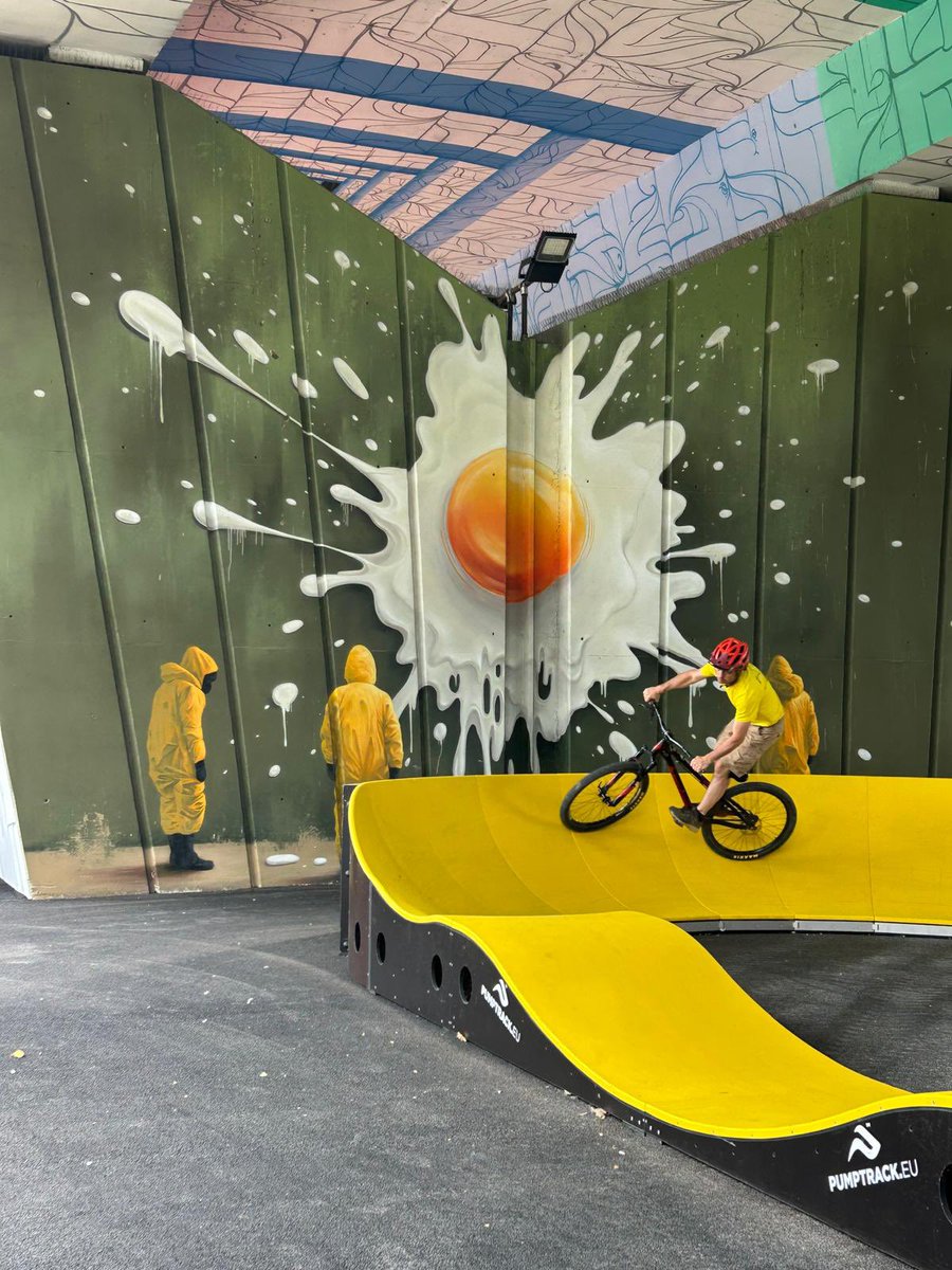 geoffroyboulard's tweet photo. 🏀🌳🎨 Ce matin, je représentais le Pdt @patrick_ollier @GrandParisMGP aux côtés d’@OlivierDosne pour l’inauguration du futur #SPOT de Joinville ! Un projet unique mêlant sport, nature et street art sur 11 000 m² sous l’A4. Une friche qui devient un nouvel espace pour tous. #MGP https://t.co/HrLLdIfd2Q