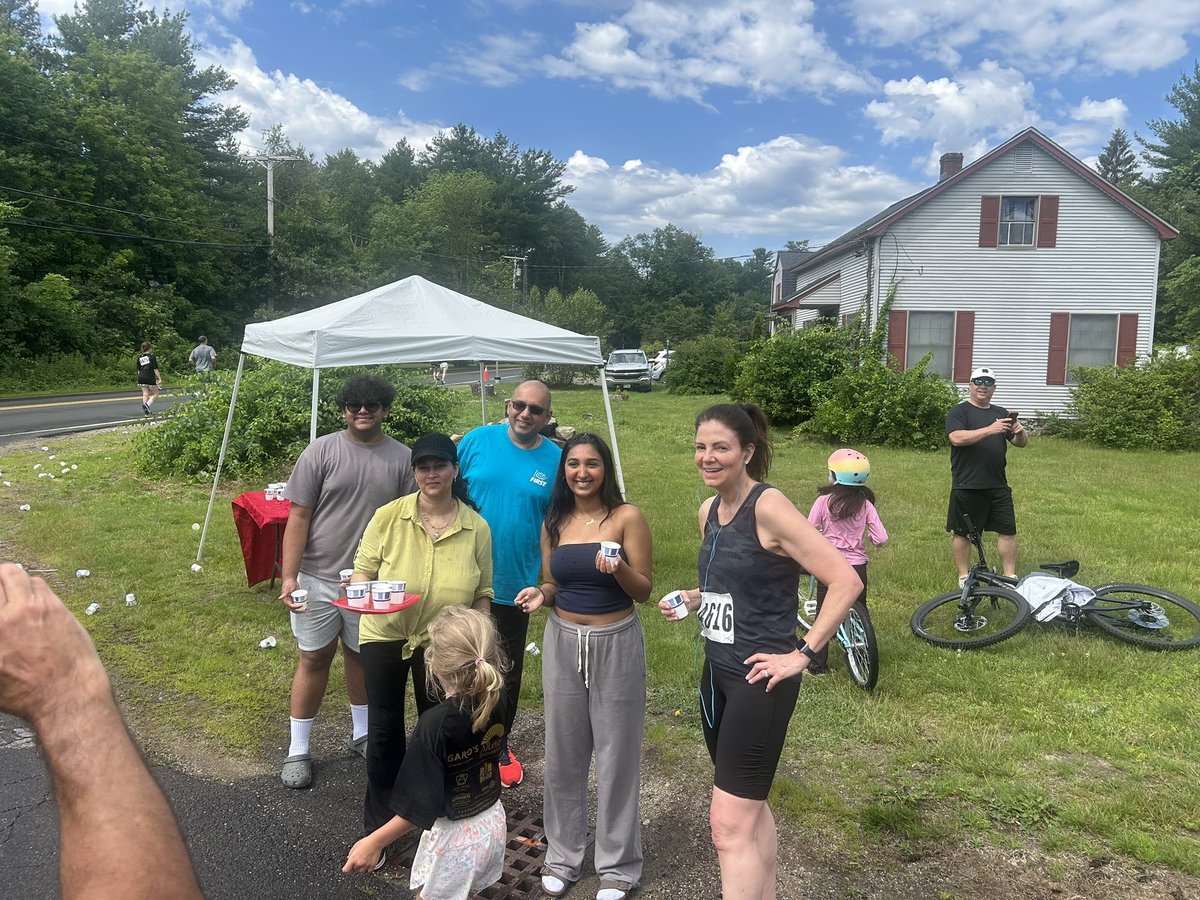 Governor Kelly Ayotte tweet media