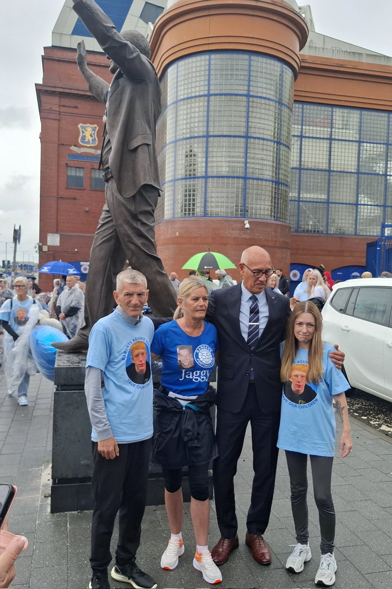 It was a privilege to walk from Ibrox to Celtic Park today with Kory McCrimmon's family to support  their campaign Parents against knives -save our kids.
Kory's family show incredible bravery and courage. I admire them. 
My thanks to <a href="/RangersFC/">Rangers Football Club</a> and <a href="/CelticFC/">Celtic Football Club</a> for their support.