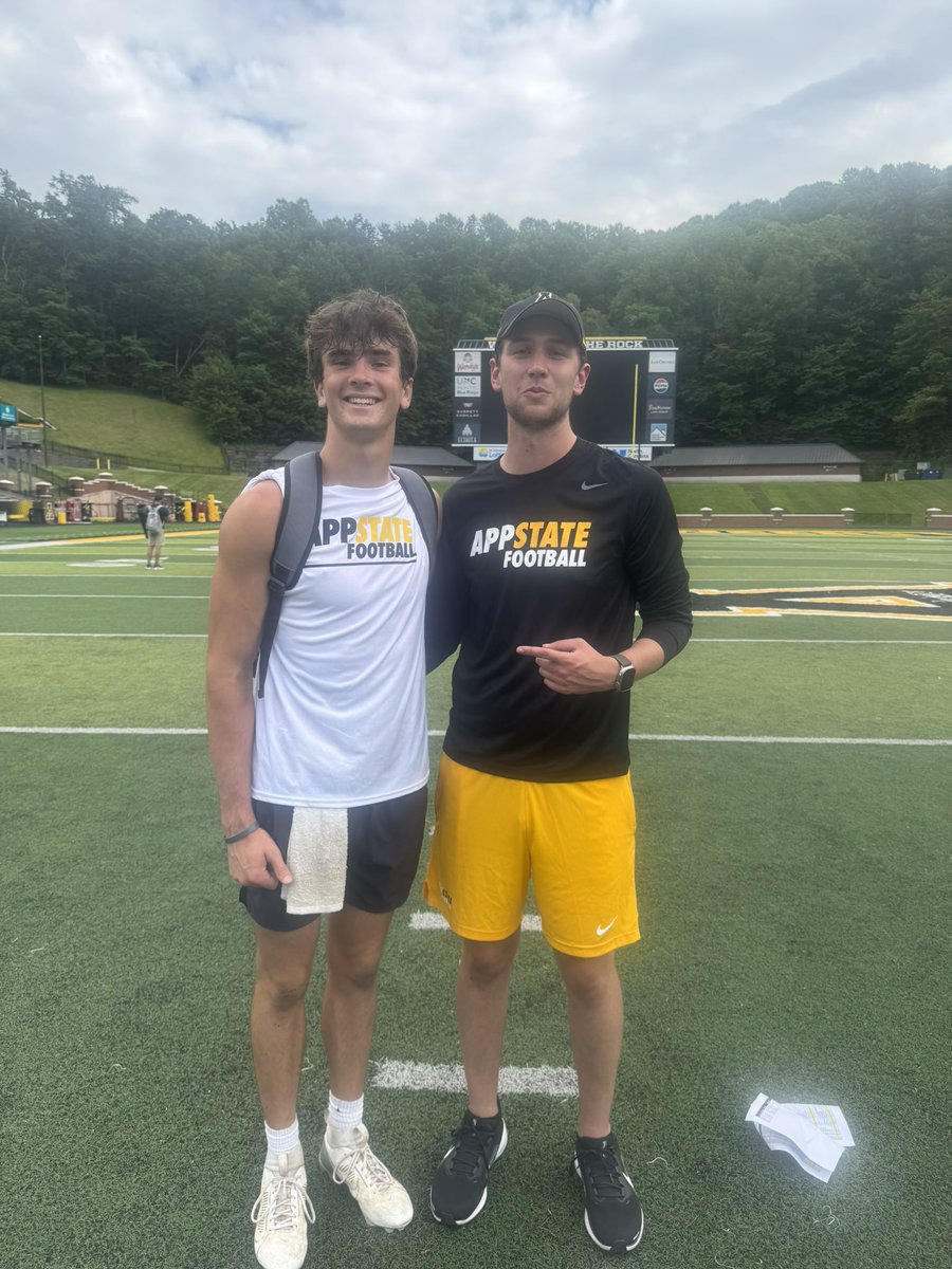 Sam_Zimmermann7's tweet photo. I’m thankful to be able to showcase my talents at @AppState_FB. Nice to see   @CoachMonachino again! https://t.co/EAQNxVaEAd