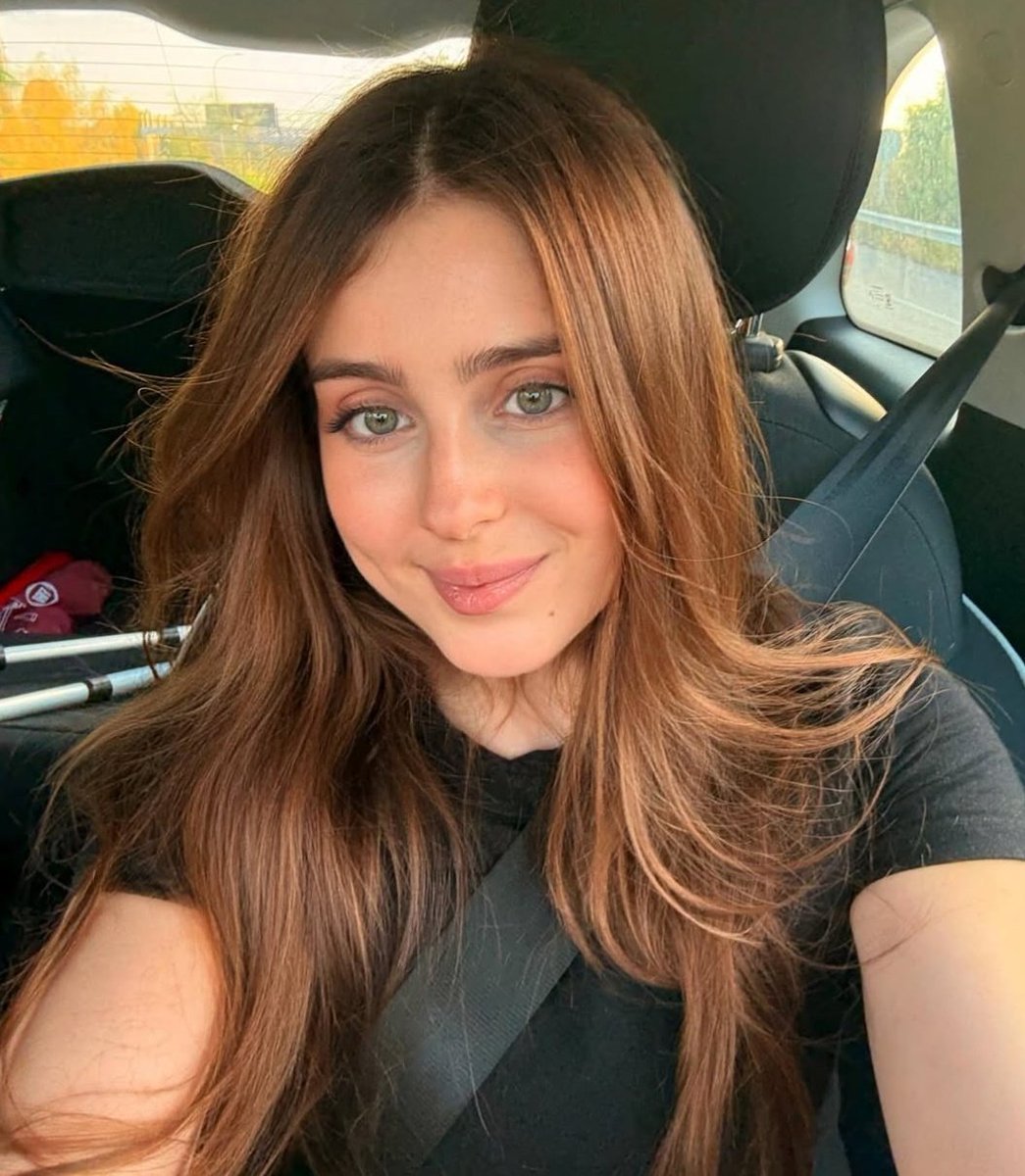 🧵 LA INFLUENCER + POLÉMICA : EL HILO de RORO SIENDO UNA GYMGIRL