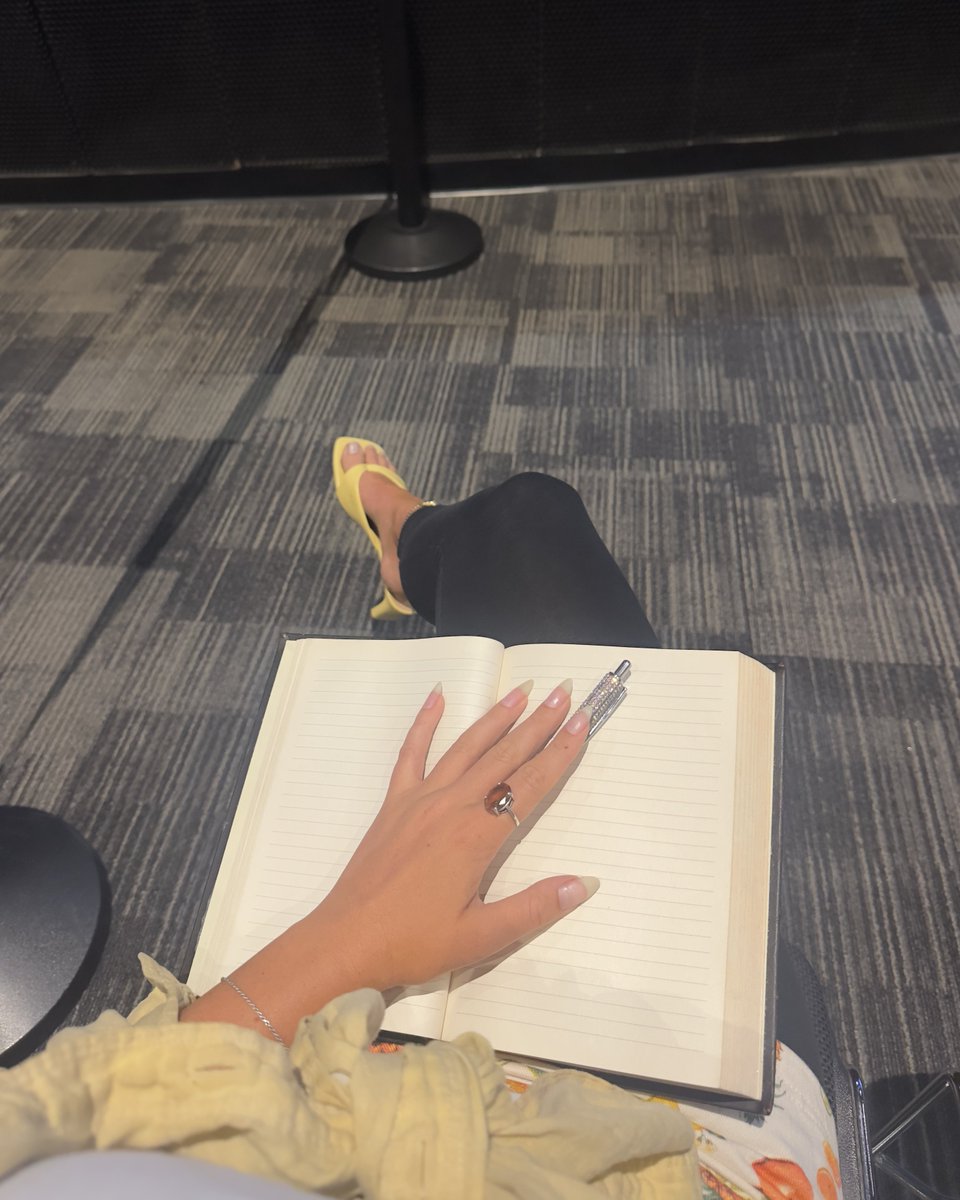 Peyton Elroy tweet media