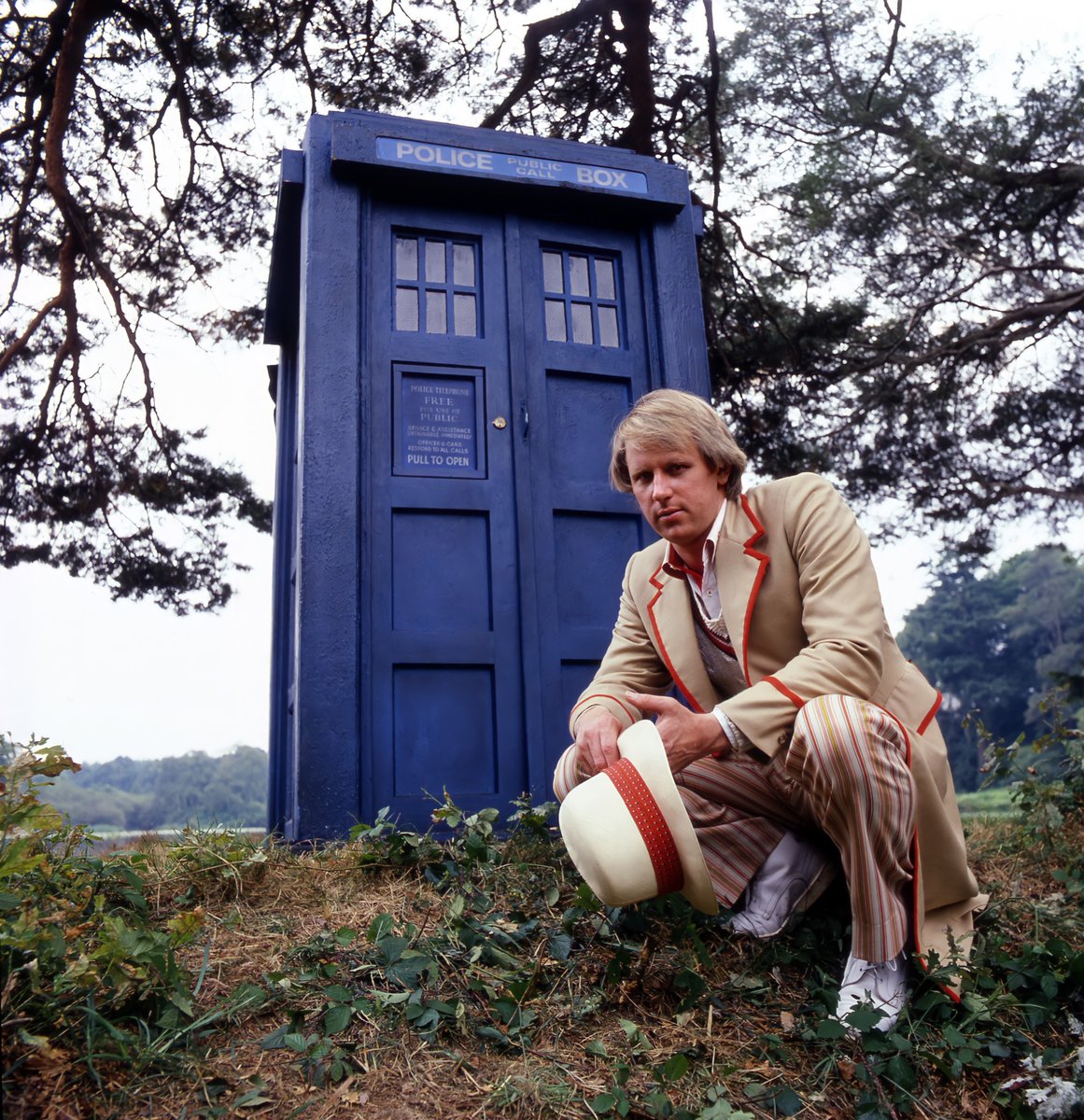 I want you guys to know that I would dress like this every day if I could.