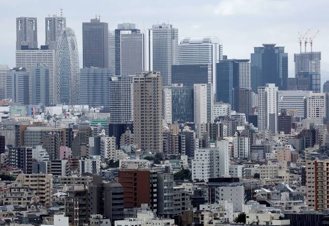 Tokyo Metropolitan Assembly Election - Final results 

(±) Changes from 2021

🌲 Tomin: 31 (±0)
☀️ Komeito: 19 (-4)
🟩 LDP: 18 (-15)
🟦 CDP: 16 (+1)
🟥 Communist: 14 (-5)
🟨 DPFP: 9 (New)
🟧 Sanseito: 3 (New)
🌊 Conservative: 0
🌹 SDP: 0
🟪 Reiwa: 0
🍃 Ishin: 0 (-1)
⬜ Ind: 16