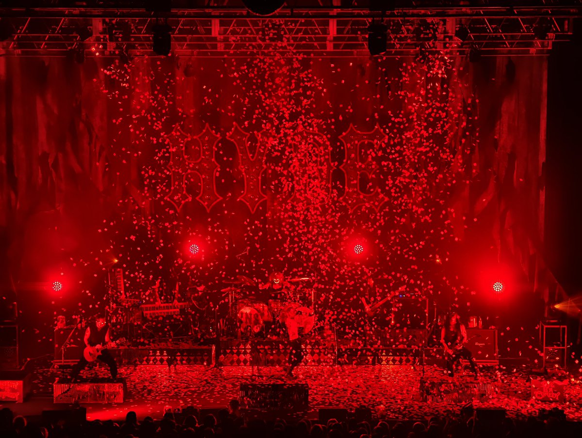 tanoshi_toshi's tweet photo. 初めての2階！
めっちゃ楽しかった❗️
神様が美しすぎて死ぬ❤️

#HYDE
#HYDEINSIDE
#HYDEINSIDELIVE2025WORLDTOUR
#羽田2日目
#ZeppHaneda https://t.co/fiNOSNETq1