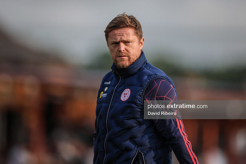 Damien Duff steps down as Shelbourne boss dlvr.it/TLVNmn