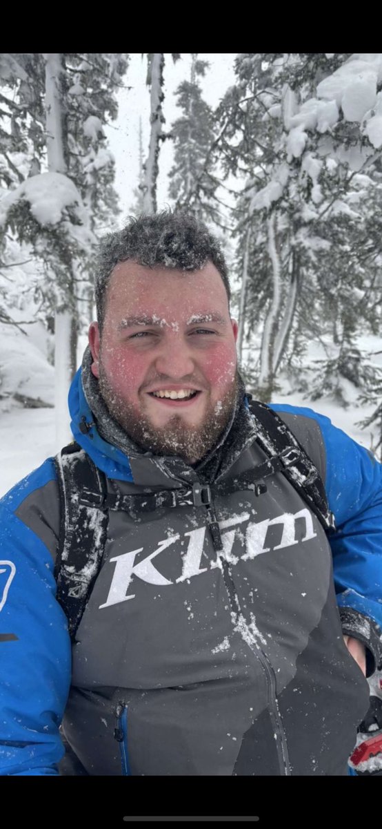 If you see our Big Ben out and about today wish him a Happy 21st Birthday 🥳 #hessomeboy 😉He loves a hug so don’t be shy😂