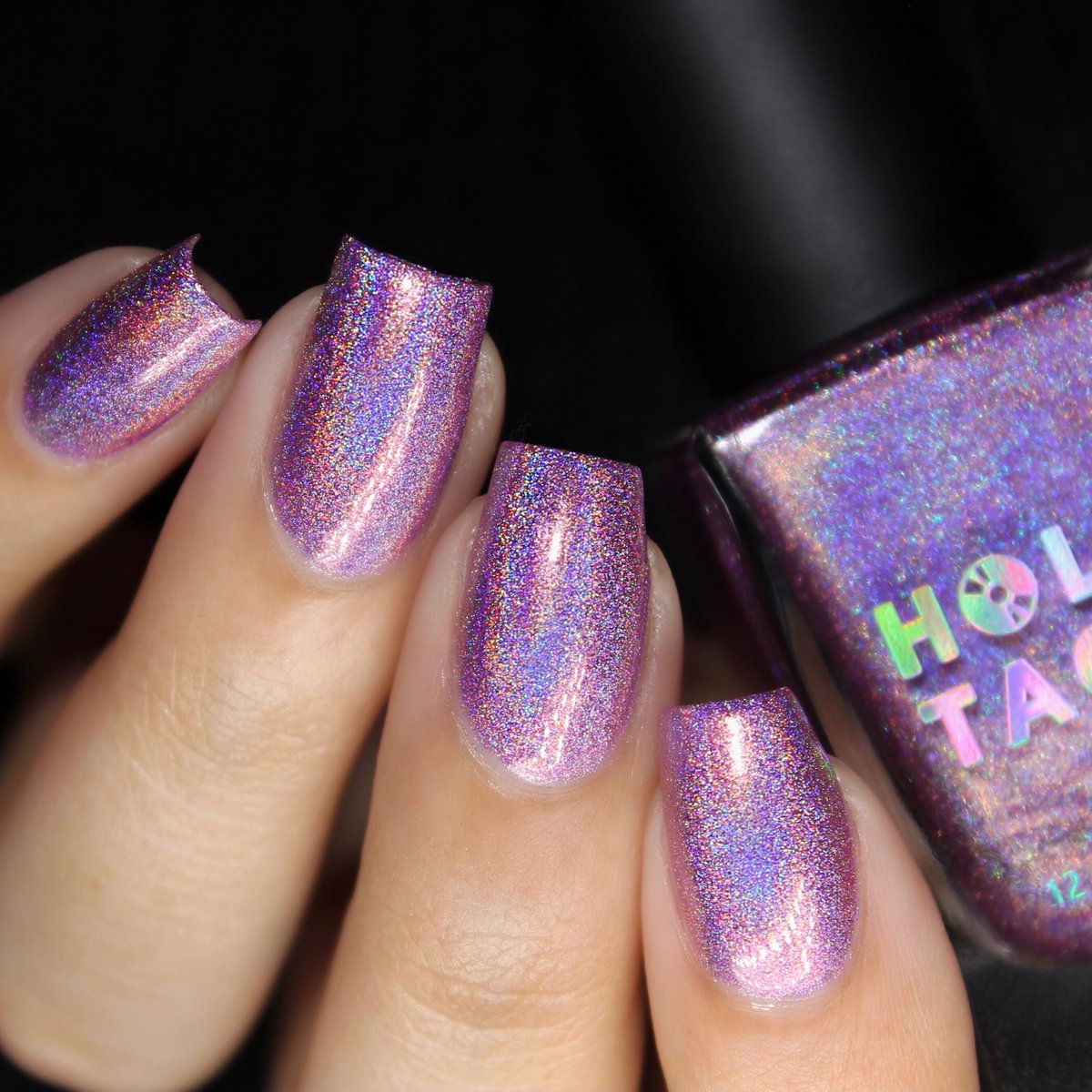 holotaco's tweet photo. Quench your holo thirst 🍹 with a big linear holographic bottle of Pink Fizz 🫧
📸 :
1️⃣ - @N_P_Society 
2️⃣ - @jackiemonttnail
3️⃣ - aanchysnails
4️⃣ - https://t.co/2VBeGNEeHM.alice
#holotaco #pinkfizz 💿🌮 https://t.co/nSDtSDbOtM