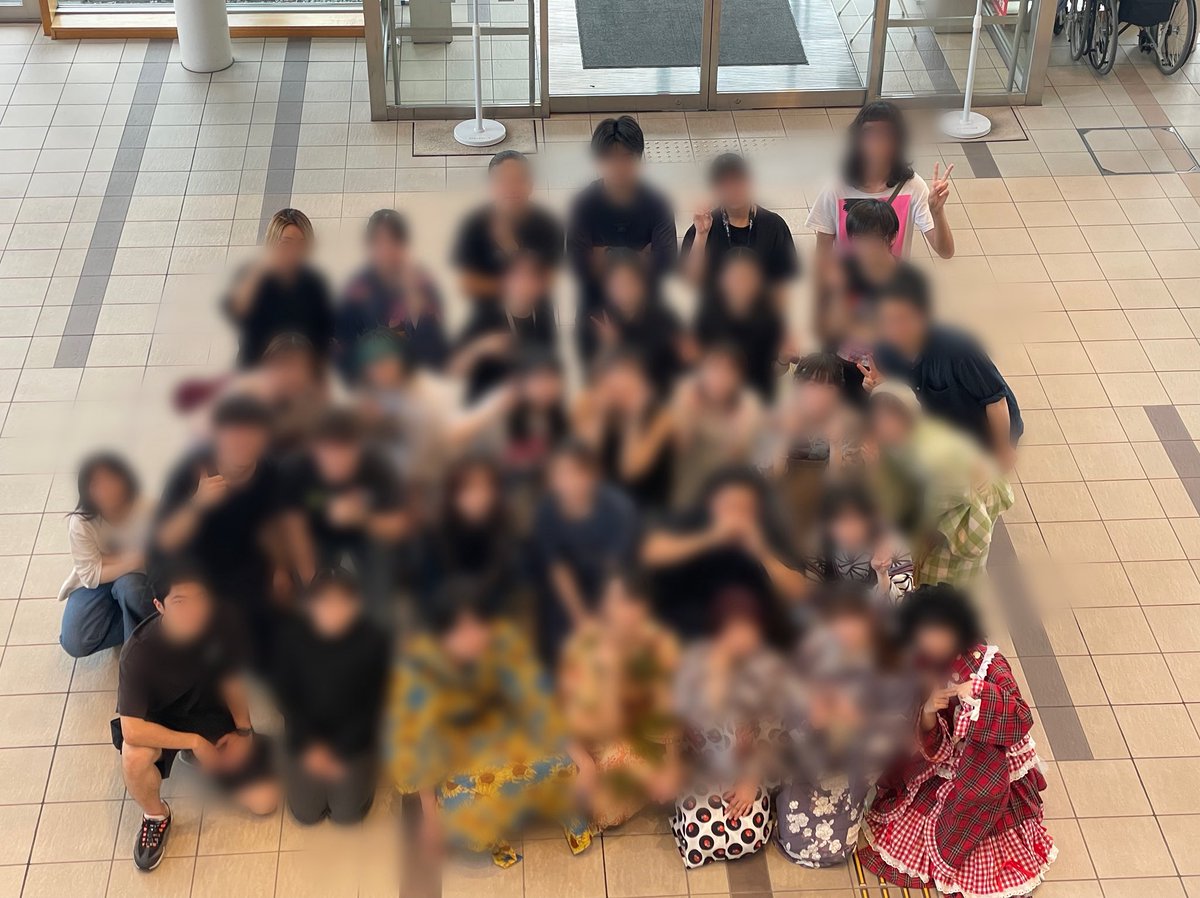 秩父文学祭、秩父短編文学賞、にお越しいただいた皆様本当にありがとうございました！
成果物(ポスター、MAP、写真、映像撮影、舞台進行、ワークショップ)に協力してくれた学生たちです。
これからの学びや経験になってもらえていたら嬉しいなと。
ありがとうございました。
#秩父文学祭