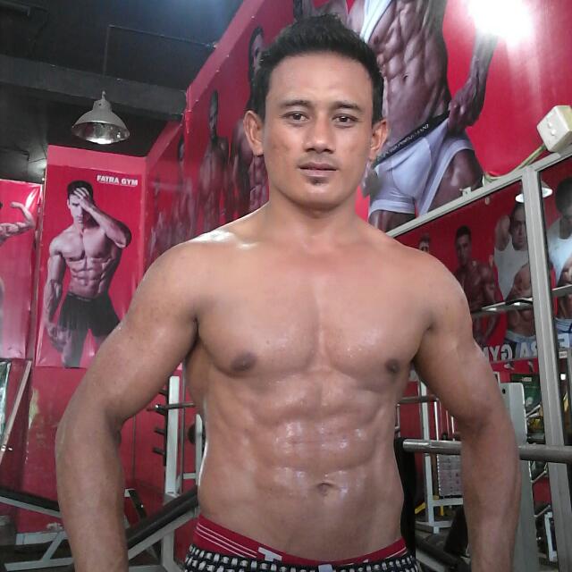 abdi64856's tweet photo. Mantap juga nih badan dan kontol nya https://t.co/IKWNuXQJmZ