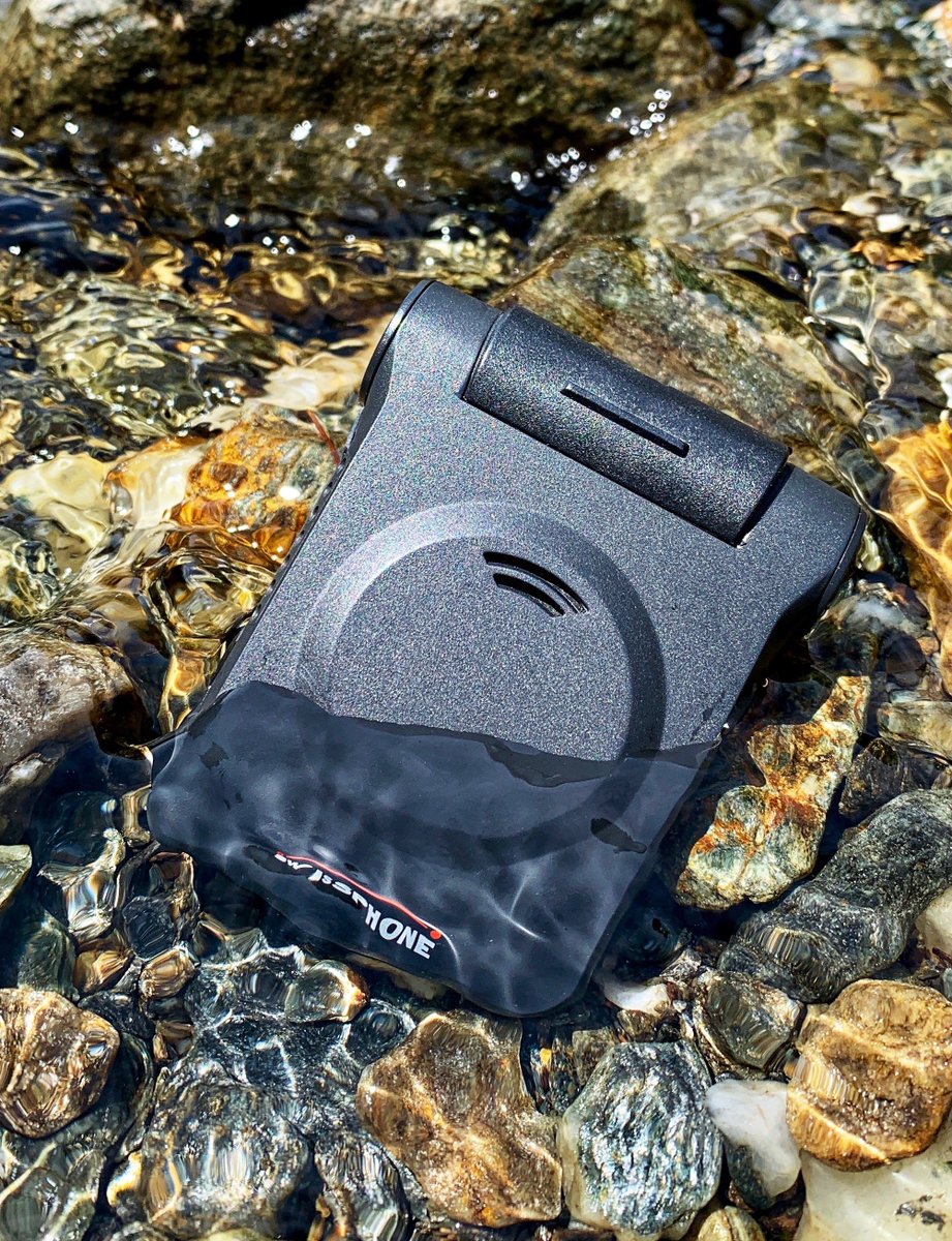 Zeit für eine Abkühlung… 😉 💦🌞 #swissphone #squad #pager #sommer