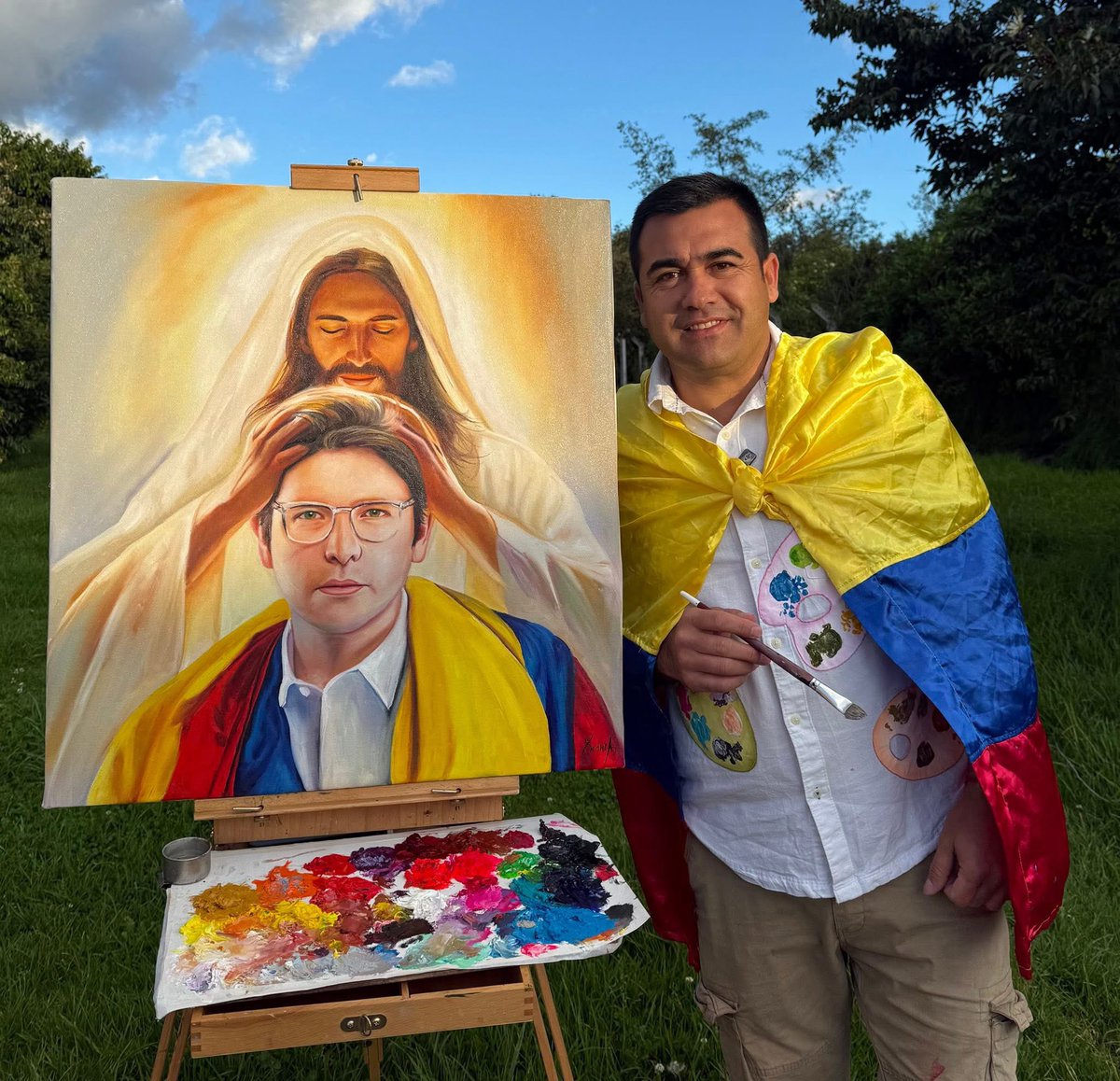 7NNoticias's tweet photo. #Actualidad / ¿Qué opina del cuadro que hizo el pintor Juan Pablo Pedraza, en homenaje a Miguel Uribe Turbay?

La obra de arte se llama “La fe mueve montañas” https://t.co/qjILJaJdwV
