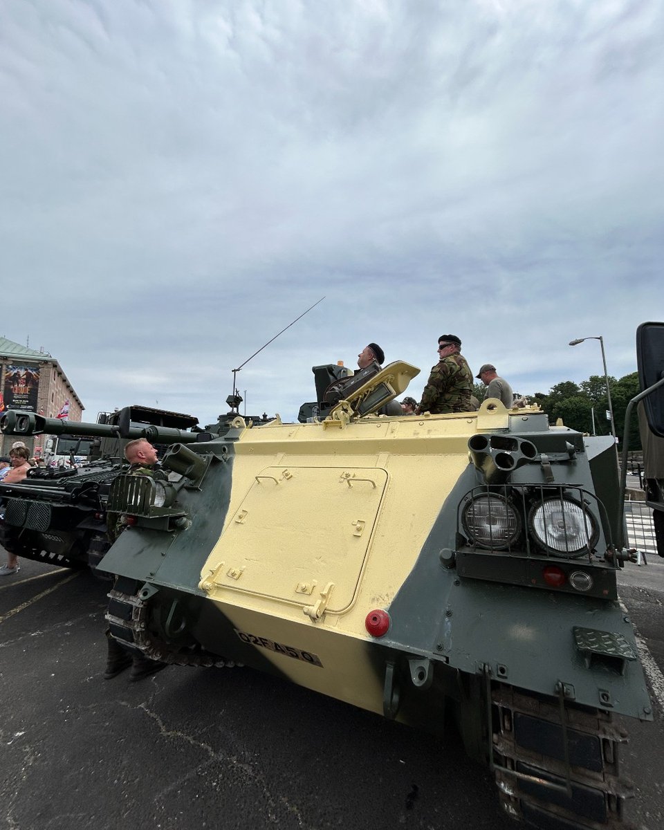 🤩 We were treated to a fantastic display of military vehicles this afternoon, including some on the beach - that's not something you see everyday! 

#ArmedForcesWeekend #SaluteOurForces #Veterans #WeymouthEvents #WeymouthTownCouncil