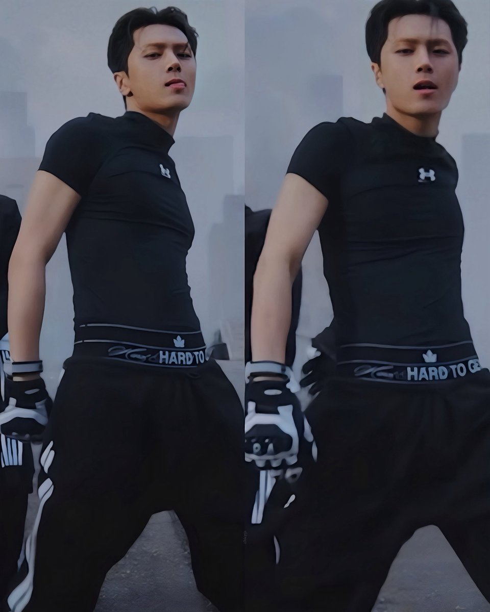 fvck fansigns, we focus now on the all-rounder, full-package meal himself.. 🐈‍⬛😈