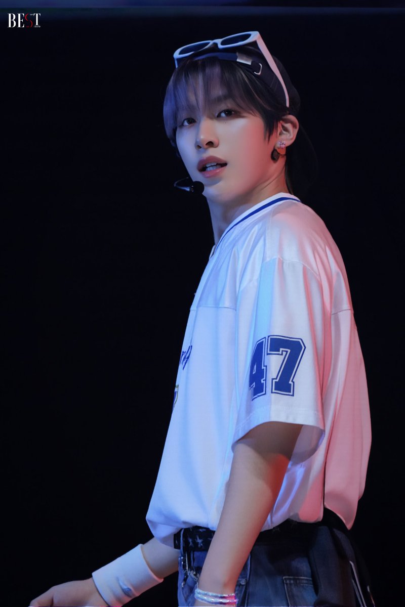 BestFriend0110_'s tweet photo. 250621 ‘지구와 달 사이 Pt. 3’ in TAIPEI

#원어스 #ONEUS  #시온 #XION #손동주 #シオン https://t.co/I8VQo1TNFr