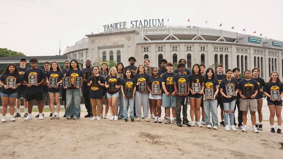 Congratulations to our 2024-25 Wingate Award winners! Each recipient received their plaques prior to today’s New York Yankees game, with all attending the Yankees game against the Baltimore Orioles today as a part of this tremendous honor.

#psal
#wingate
#award
#yankees