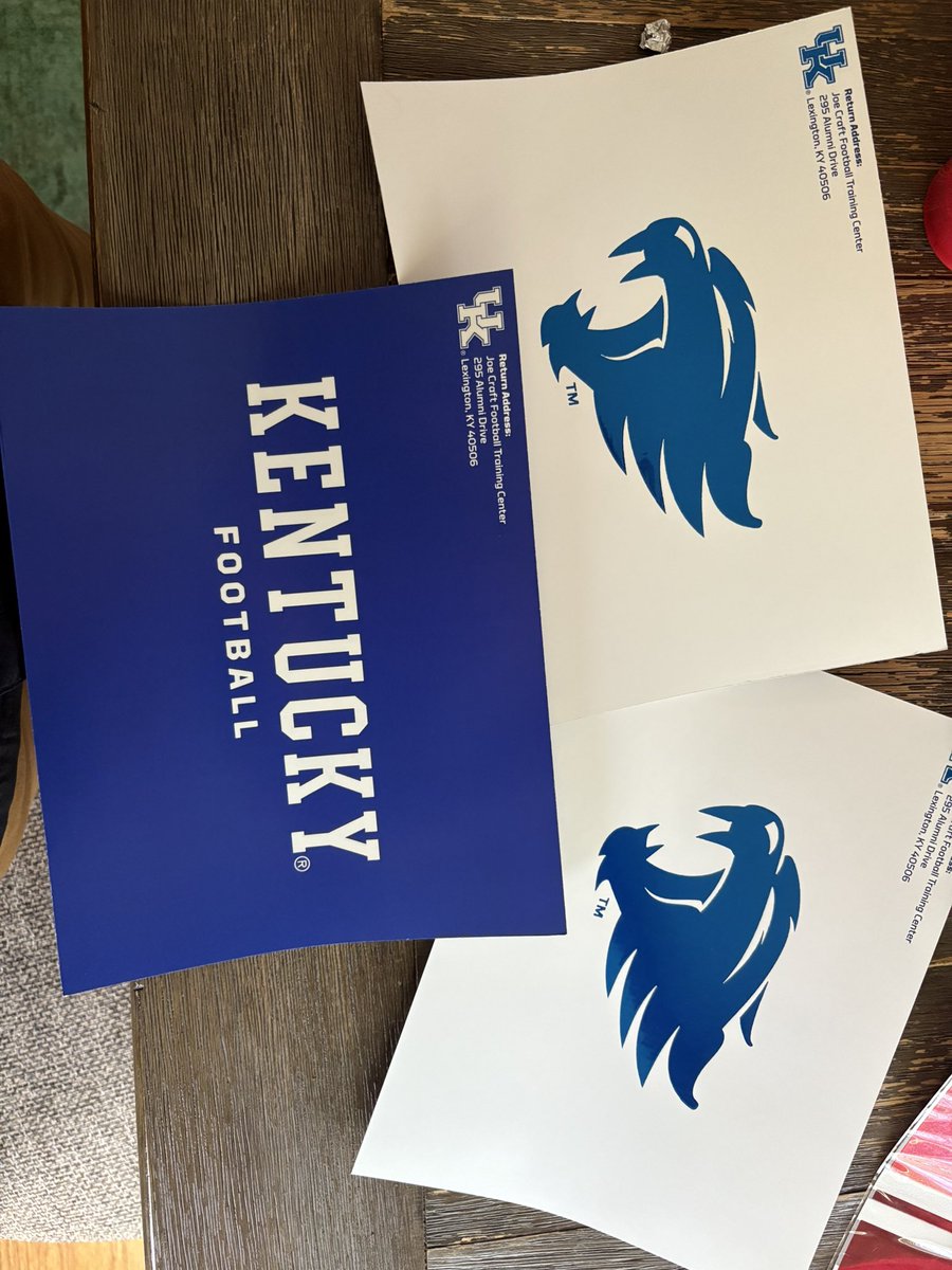 BBN 👀👀 
<a href="/FBCoachWolf/">Eric Wolford</a> <a href="/Coach_G_Frey/">Greg Frey</a> <a href="/UKCoachStoops/">Mark Stoops</a> <a href="/RowlandRIVALS/">Justin Rowland</a>