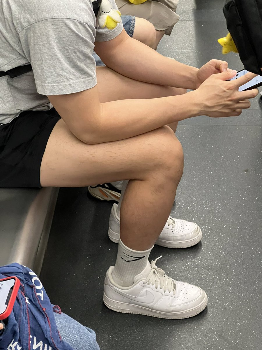 又高大，腿又長