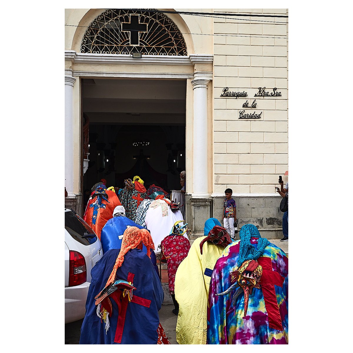 SergePaez's tweet photo. Corpus Christi
Diablos Danzantes de San Millán.
Puerto Cabello, 2025.

#puertocabello #ptocabello #sanmillan #carabobo #venezuela #diablosdanzantes #diablosdanzantesdesanmillan #CorpusChristi #diablosdanzantesdecorpuschristi 

🧵1/13 https://t.co/eevNtZPW51