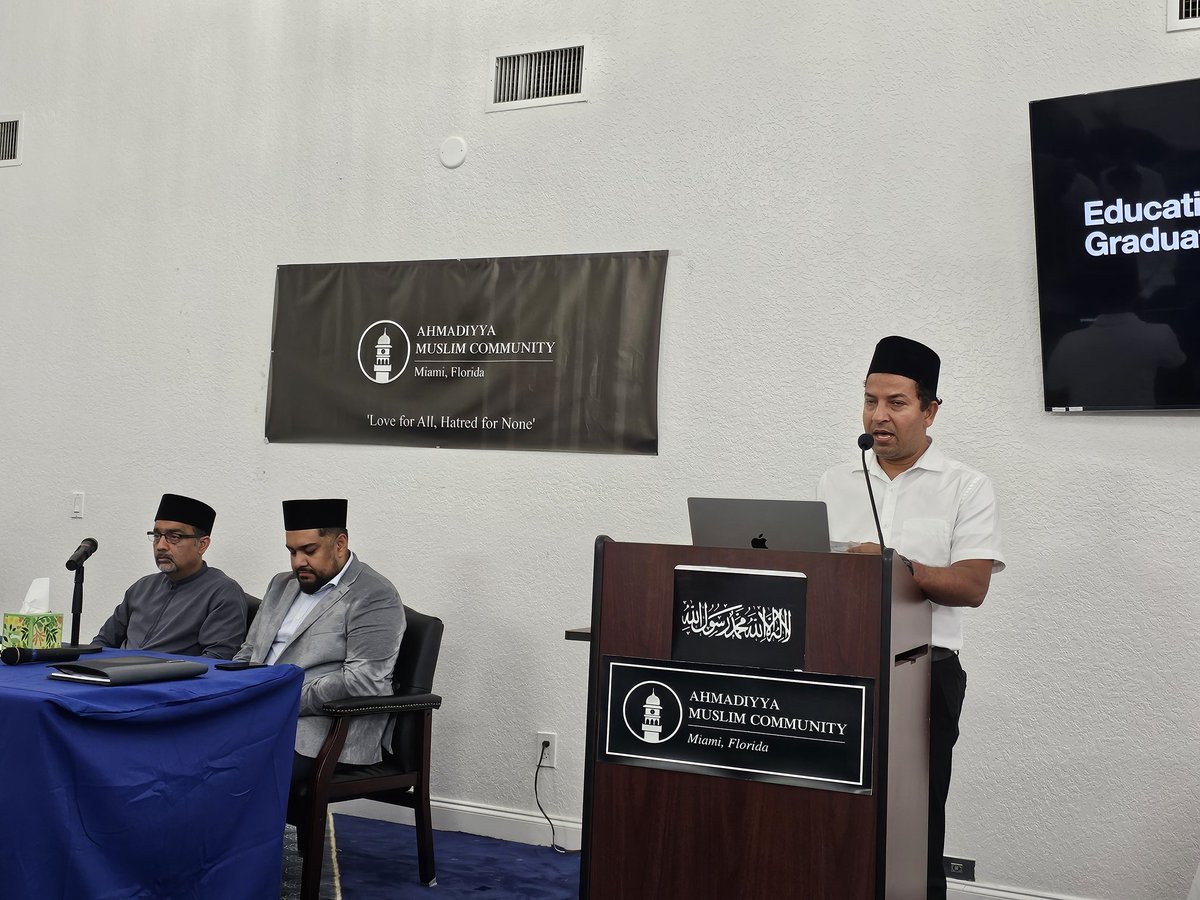 MiamiIslam's tweet image. Today we are holding our education day &amp;amp; Tahir Academy graduation ro recognize the achievements of all of our students, both religious and secular.