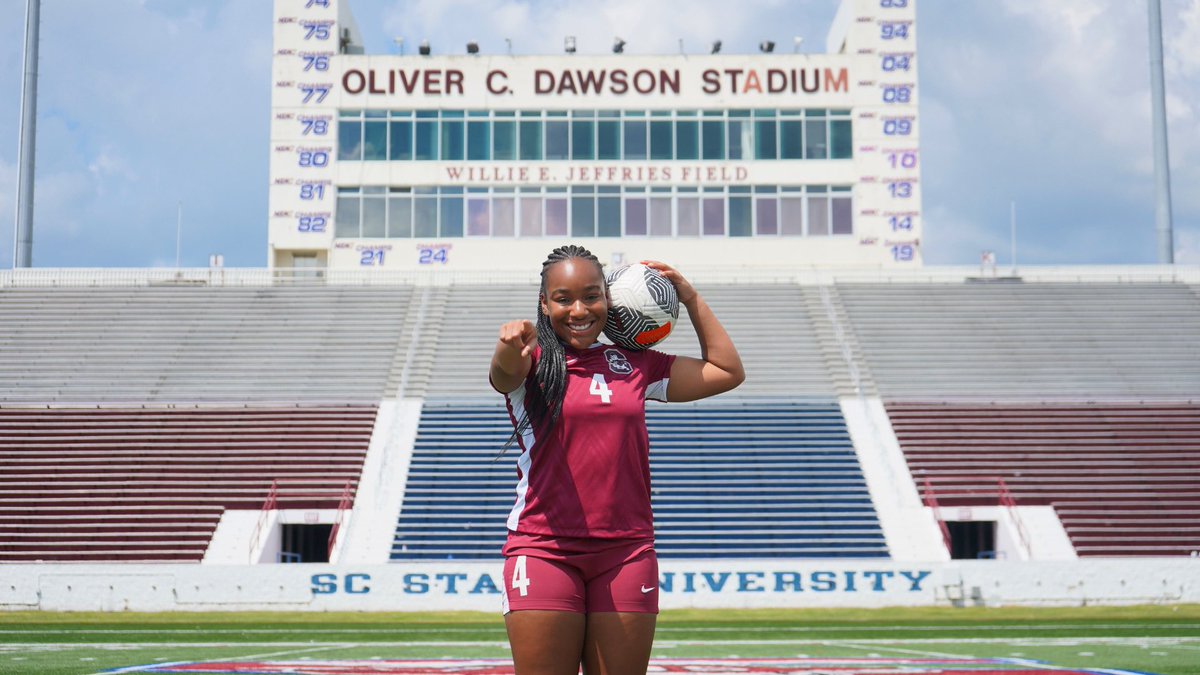 KhloeSRob's tweet image. I am so excited to announce that I will be continuing my academic career and verbally committing to play D1 soccer at South Carolina State. Can’t wait to put in the work! ❤️+1 Go Dogs! 🐶 @ARichardsonSC @SCSTATE1896 @SCStateWSOC