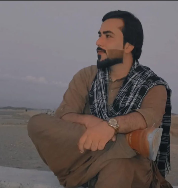 BalochZaamur's tweet photo. آج صغیر بلوچ اور اکرار بلوچ کو 12 دن مکمل ہوچکے ہیں جو زندانوں کی تاریکی میں بنا کسی جرم کے قید و بند کی صعوبتیں برداشت کر رہے ہیں۔ یاد رہے کہ اکرار بلوچ گردے کے مریض ہیں، جن کا ایک گردہ گزشتہ سال نکالا گیا تھا، جبکہ دوسرا گردہ بھی انتہائی متاثر ہے۔
#ReleaseSagheerandIkrarBaloch https://t.co/Z4wqjmoBzN