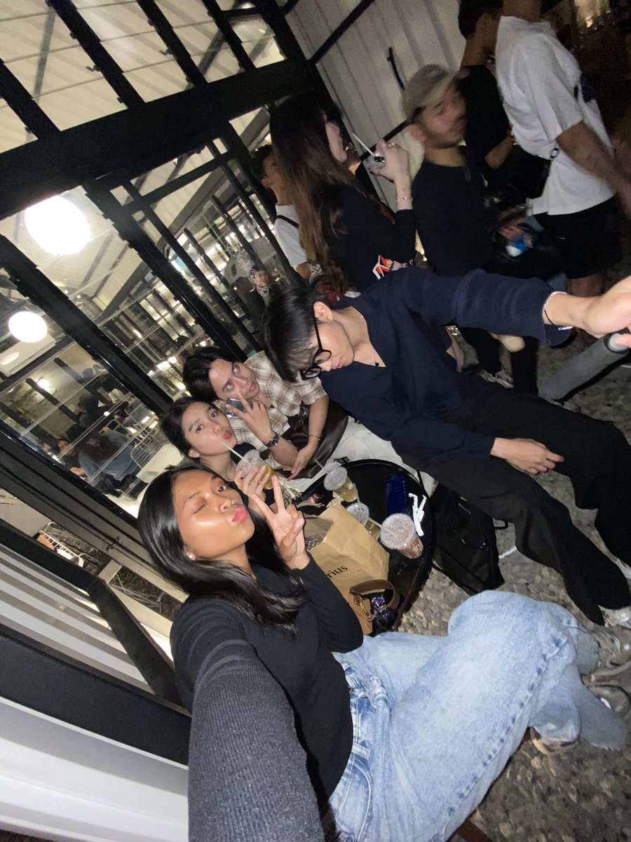 Aldivar. (@paps183) on Twitter photo 