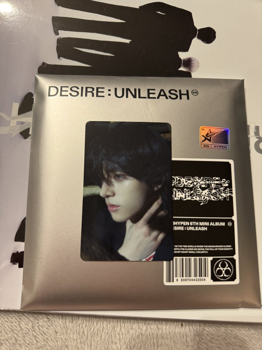 ukaukapjs's tweet photo. ENHYPEN トレカ交換　DESIRE:UNLEASH
タワレコ特典

譲　ジェイク
求　ジェイ(異種可)

郵送希望です🙌🏻
条件の合う方お気軽にお声がけください https://t.co/kpjKsnwLCE