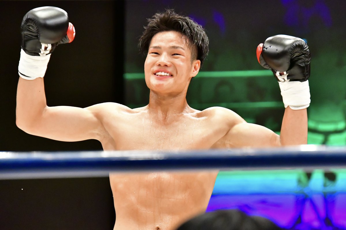 🏆#SBベストアート賞
セミファイナル 57.5kg契約3分3R延長無制限R
〇 山田虎矢太（シーザージム）
× 魁斗（立志會館）
1R TKO勝ち
剛腕復活・インパクト大の衝撃KO勝利💥"山田虎矢太選手"でお願い致します🙏🏆
是非、らーめん弁慶の美味しいラーメンを沢山食べて欲しい🍜
#shootboxing