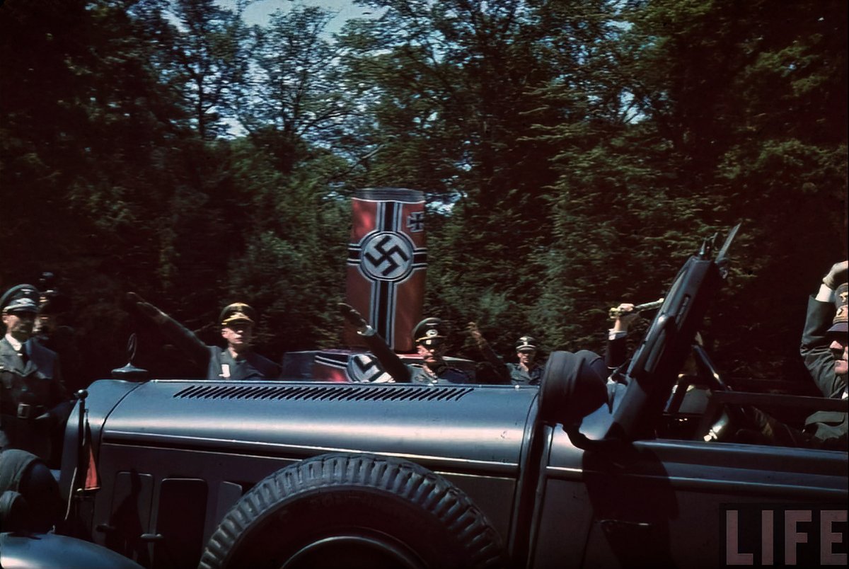 thevidgoo's tweet image. An epic payback was on June 21, 1940 (85 years ago) when Hitler had the French sign their surrender in the same railroad car that the German army signed theirs in 1918. Humiliating the French.