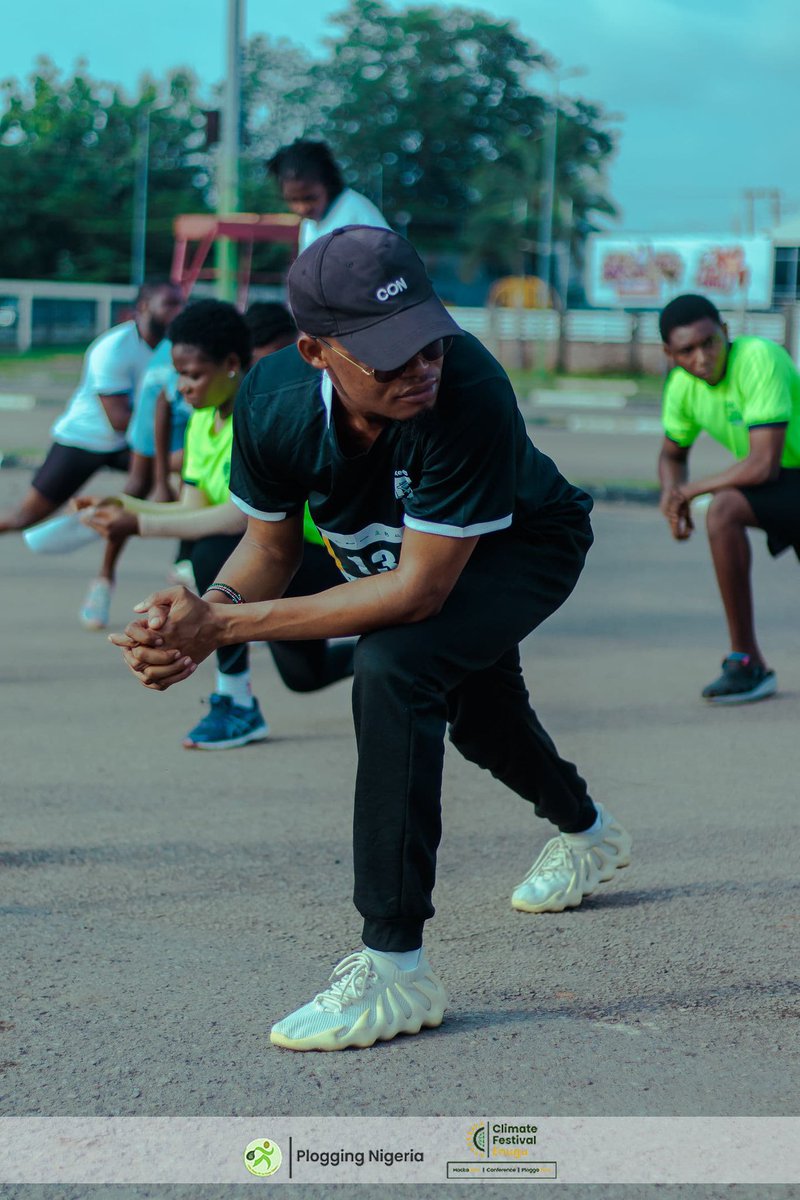 But what's a #Ploggathon without some exercise drills and power tussle? 😄🏋️‍♀️💪🏿💪🏿

#Ploggathon #PloggathonEnugu #RacingForThePlanet #RacingToBeatPlasticPollution #WorldEnvironmentDay2025 #BeatPlasticPollution #ClimateFestivalEnugu