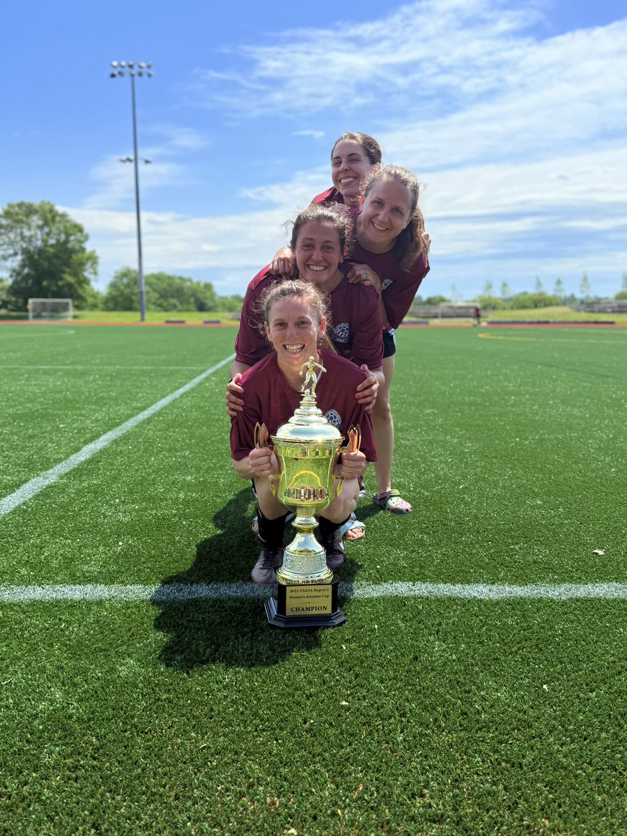 MASS_Soccer's tweet image. Congrats to the Rochester Lazers for winning the Women’s Regional Amateur Cup for Region 1! The Lazers will now advance to the National Amateur Cup in Milwaukee and represent Region 1! Great job to both the Sidekicks and Lazers for an great game of soccer this morning 🙌🏆⚽️…