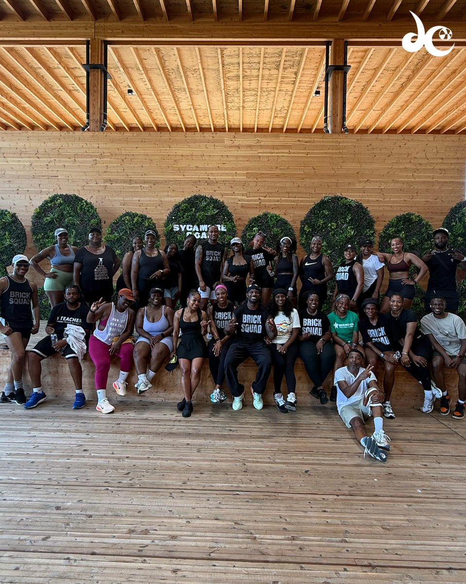 Washington Mystics (@washmystics) on Twitter photo Mystics 🤝 Relentless Training 
Thanks for coming out today! Mystics 🤝 Relentless Training 
Thanks for coming out today!