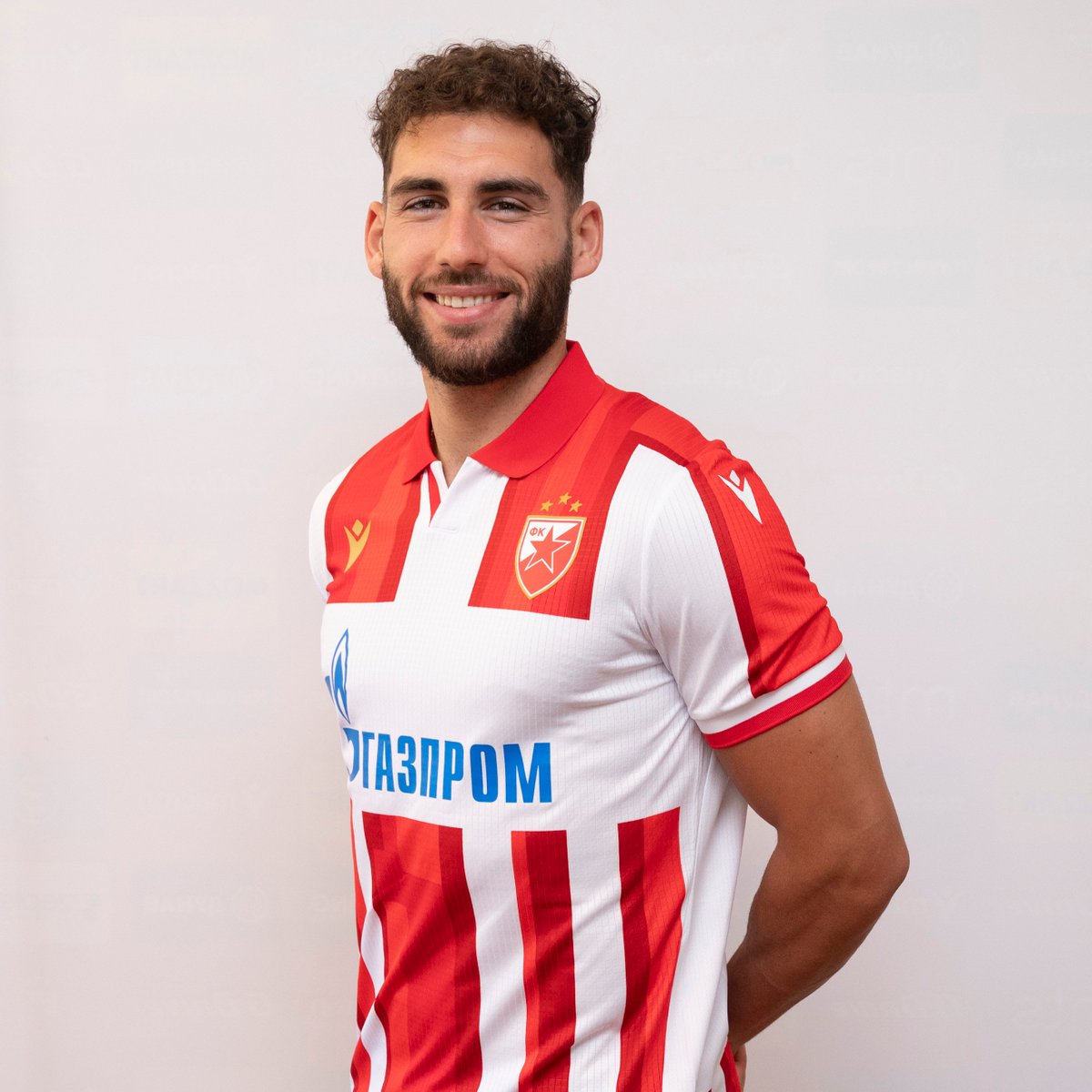 Looking good in red-and-white, Nair! 🇦🇲 #FKCZ