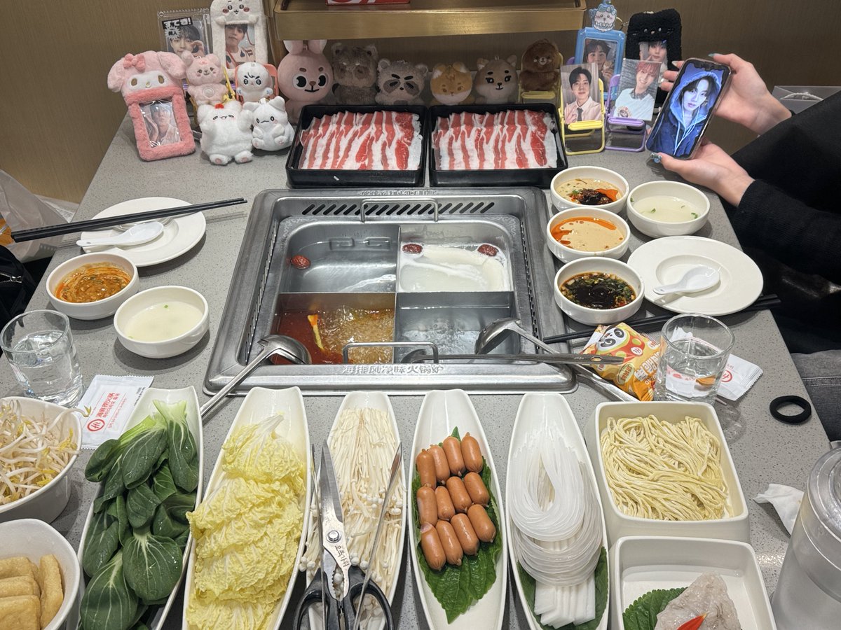 dyK1219's tweet photo. 영케이 소스 뒷북……
영케이 소스 진짜 너무 맛있어서 gun희소스 손도안댐 앞으로 제 최애소스세요 https://t.co/akfYuEZyXN