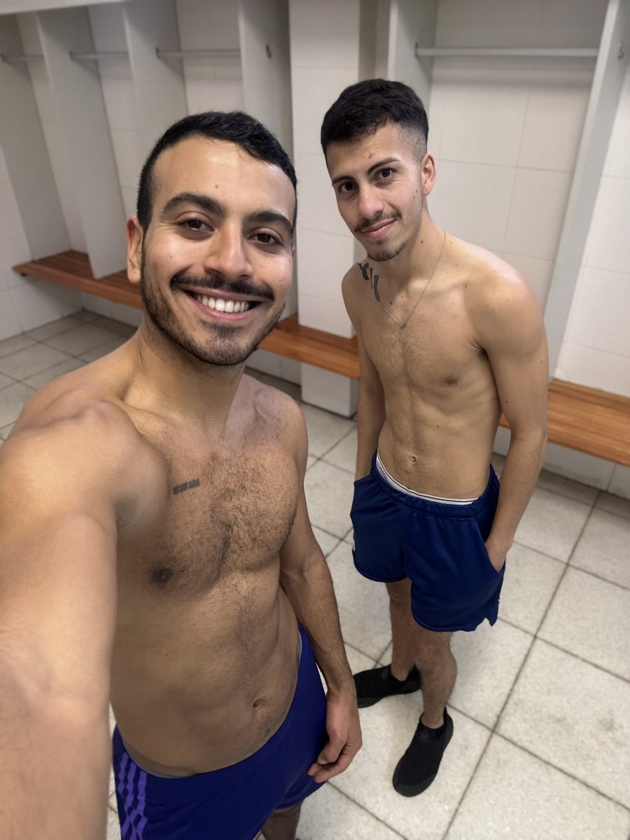 Algun 2p2 con mi amigo?😅