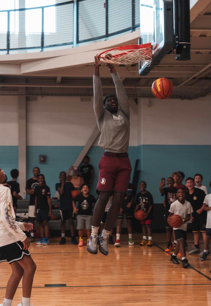 Yanis Nebout tweet media