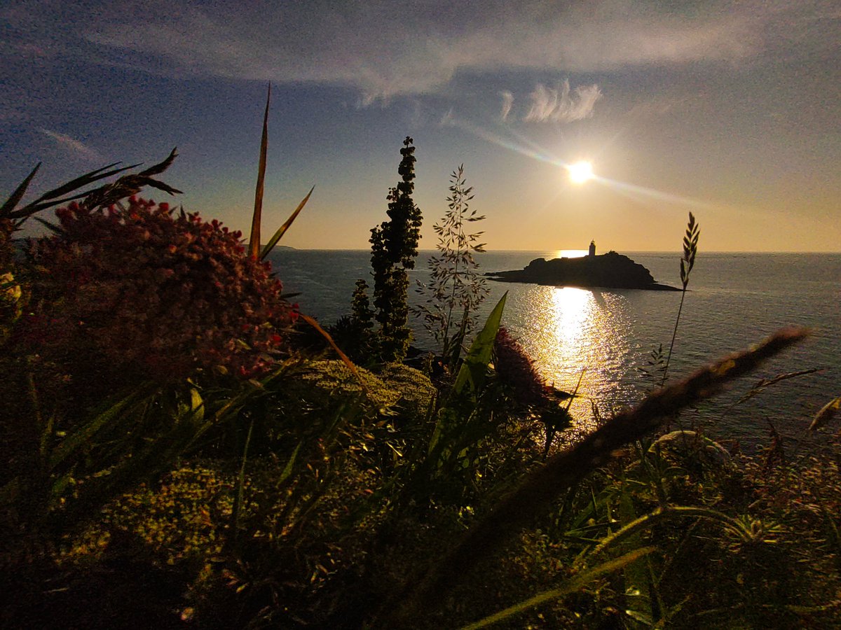 Godrevy Cornwall
<a href="/ITVCharlieP/">Charlie Powell</a> <a href="/itvwestcountry/">ITV News West Country</a> <a href="/itvweather/">ITV Weather</a> <a href="/SpotlightUK/">Spotlight</a> <a href="/BBCSouthWeather/">BBCSouthWeather</a> <a href="/Kernow_outdoors/">Great Cornish Outdoors</a> <a href="/SunsetSnaps/">Sunset Snaps</a> <a href="/ChrisPage90/">Chris Page - Weatherman</a> <a href="/BBCCornwall/">BBC Cornwall</a> <a href="/CornwallLifeMag/">Cornwall Life</a> <a href="/ILoveCornwallUK/">Visit Cornwall</a> <a href="/BBCCountryfile/">BBC Countryfile</a>