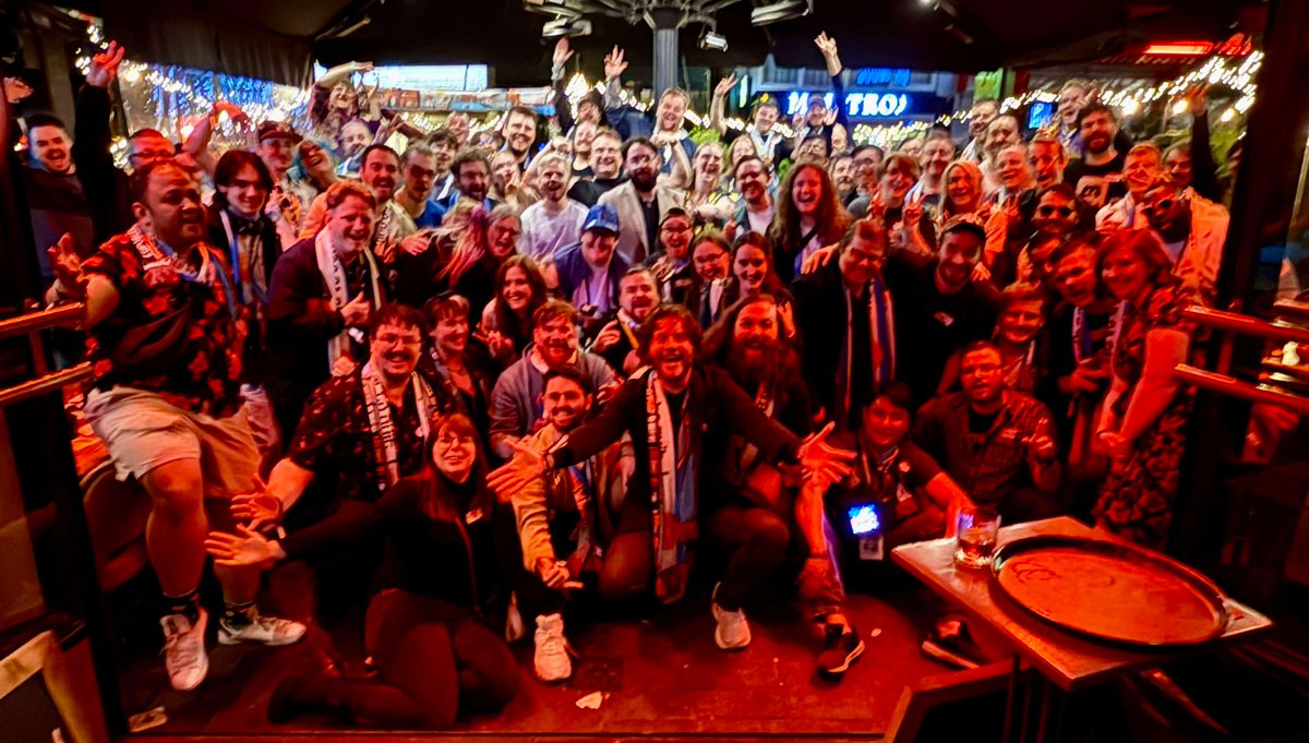 💌MY FIRST NEWSLETTER IS OUT💌

#001 - Pride &amp; PremierCon 🏳️‍🌈🍻 (and TwitchCon too, I guess...) 

🔗Read here: patreon.com/posts/newslett…